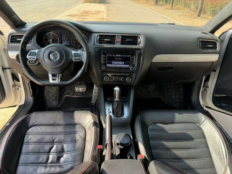 枣庄15年大众速腾7