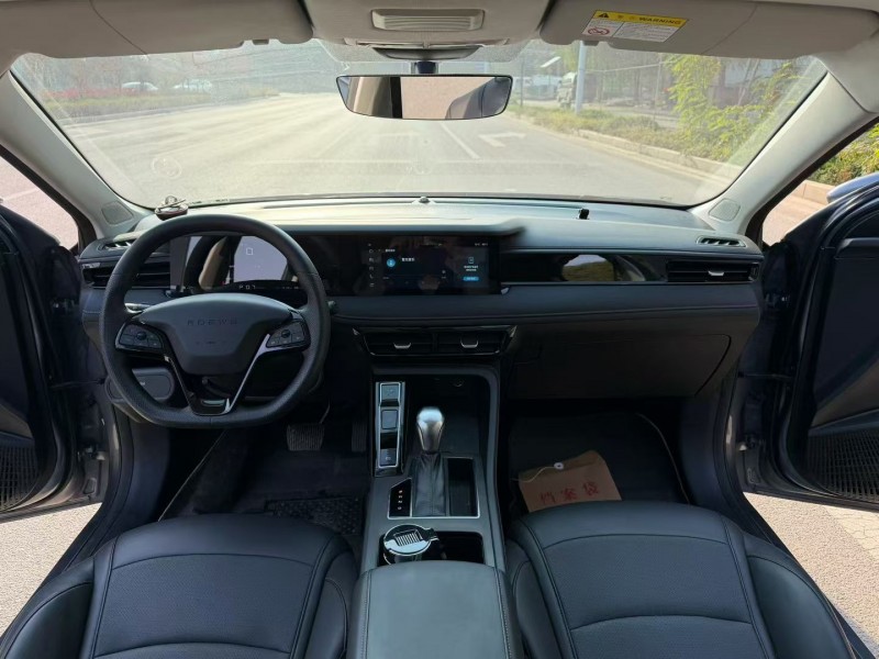 济宁24年荣威i56