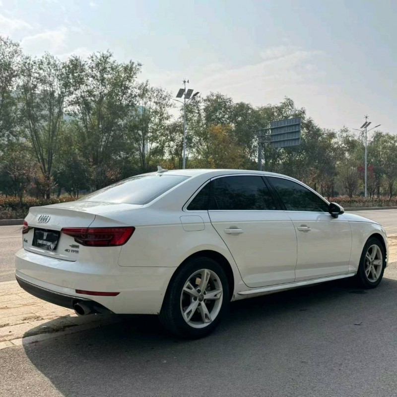东营18年奥迪A4L8