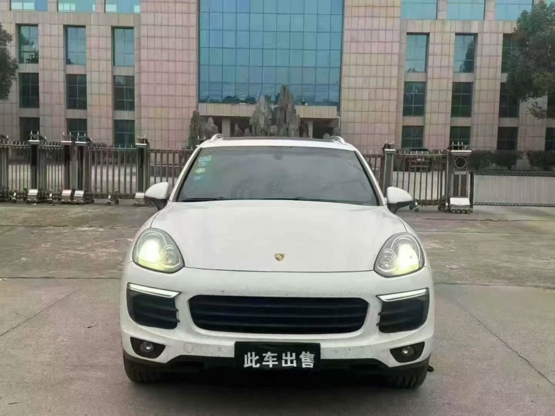 开封17年保时捷卡宴1