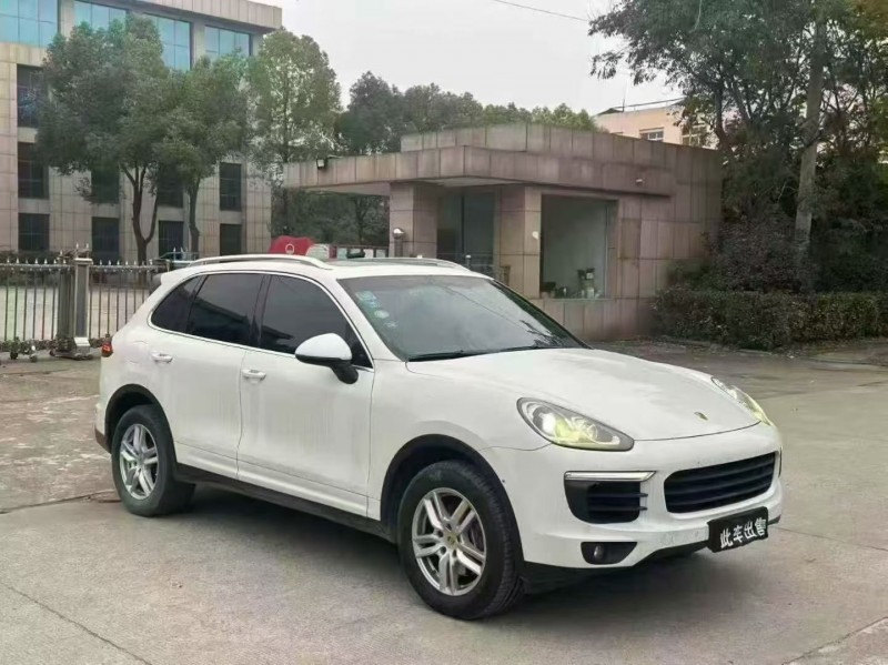 开封17年保时捷卡宴2