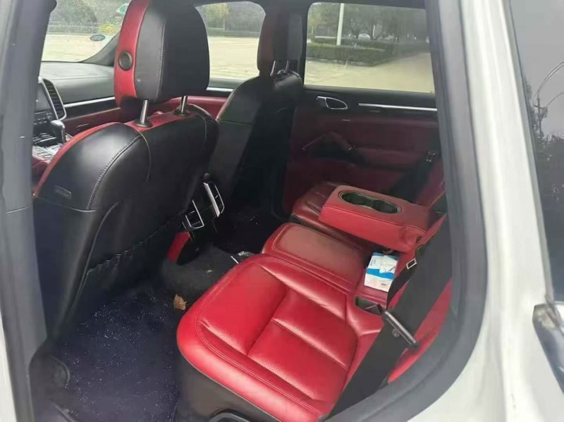 开封17年保时捷卡宴5