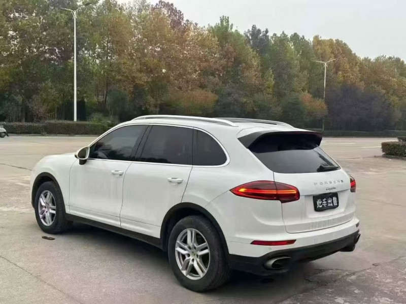 开封17年保时捷卡宴7
