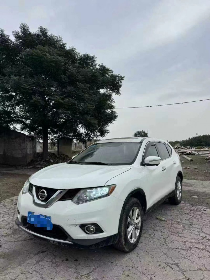 濮阳15年日产奇骏3