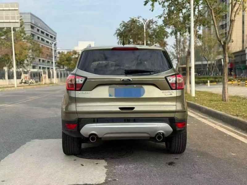 宜昌18年福特翼虎8