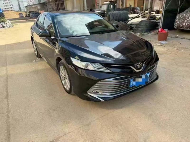 梧州19年丰田凯美瑞3