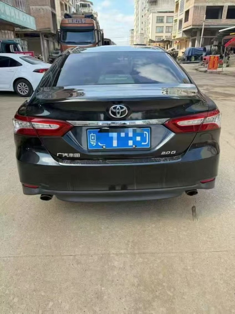 梧州19年丰田凯美瑞9