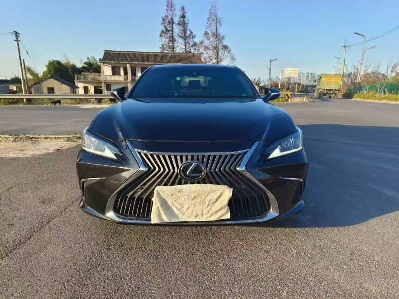 常州20年雷克萨斯ES1