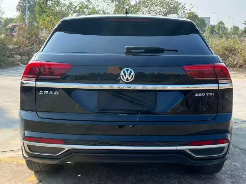 湘潭20年大众途昂8