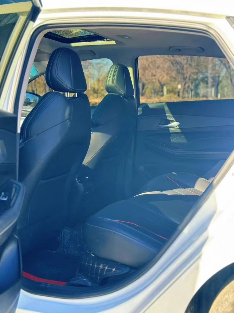 忻州22年吉利缤瑞3