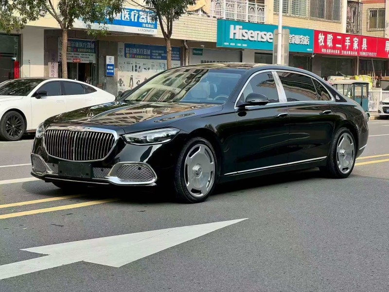 郑州23年奔驰迈巴赫S级2