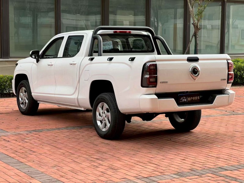 郑州25年长城汽车炮 皮卡9