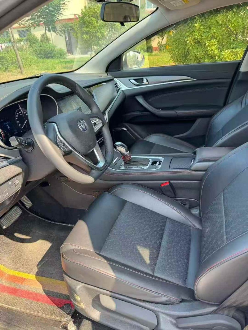 枣庄20年长安汽车逸动4