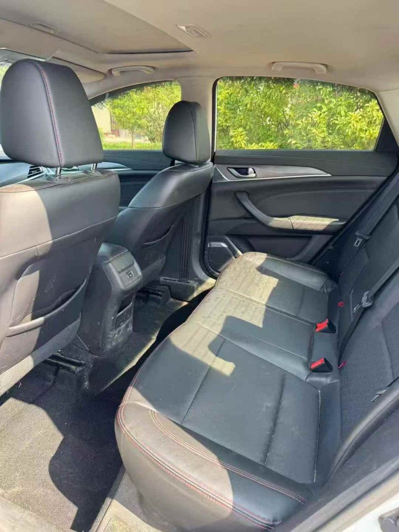 枣庄20年长安汽车逸动5