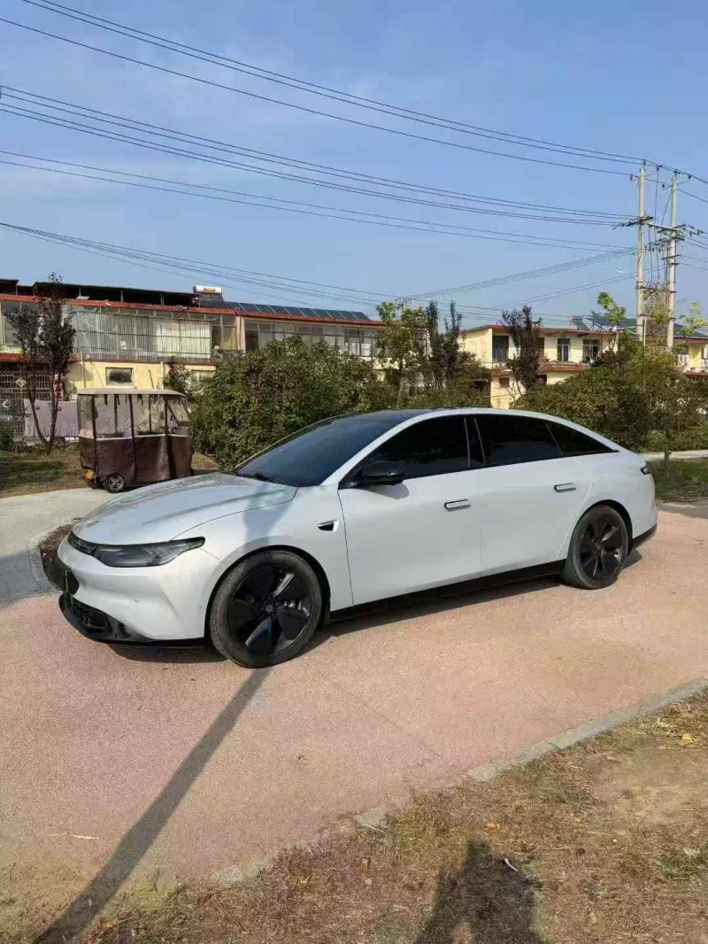 枣庄23年零跑汽车C012