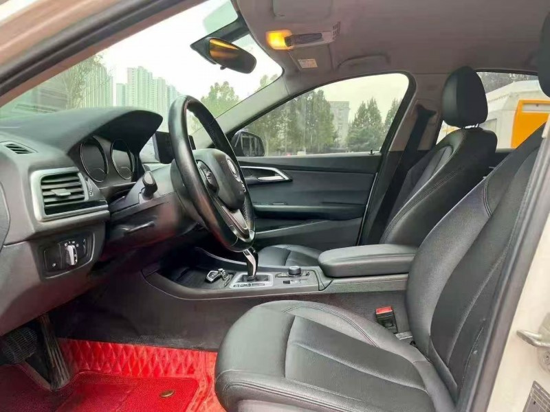 郑州19年宝马1系3