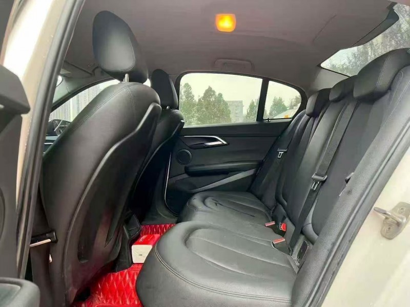 郑州19年宝马1系4