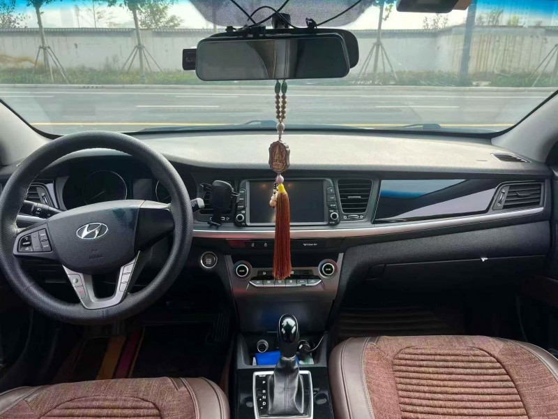 郑州17年现代名图6