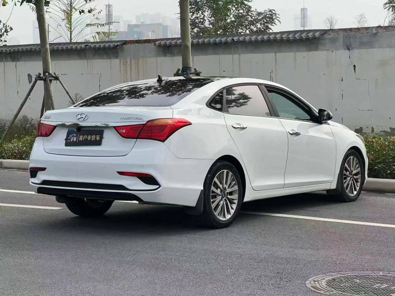 郑州17年现代名图7