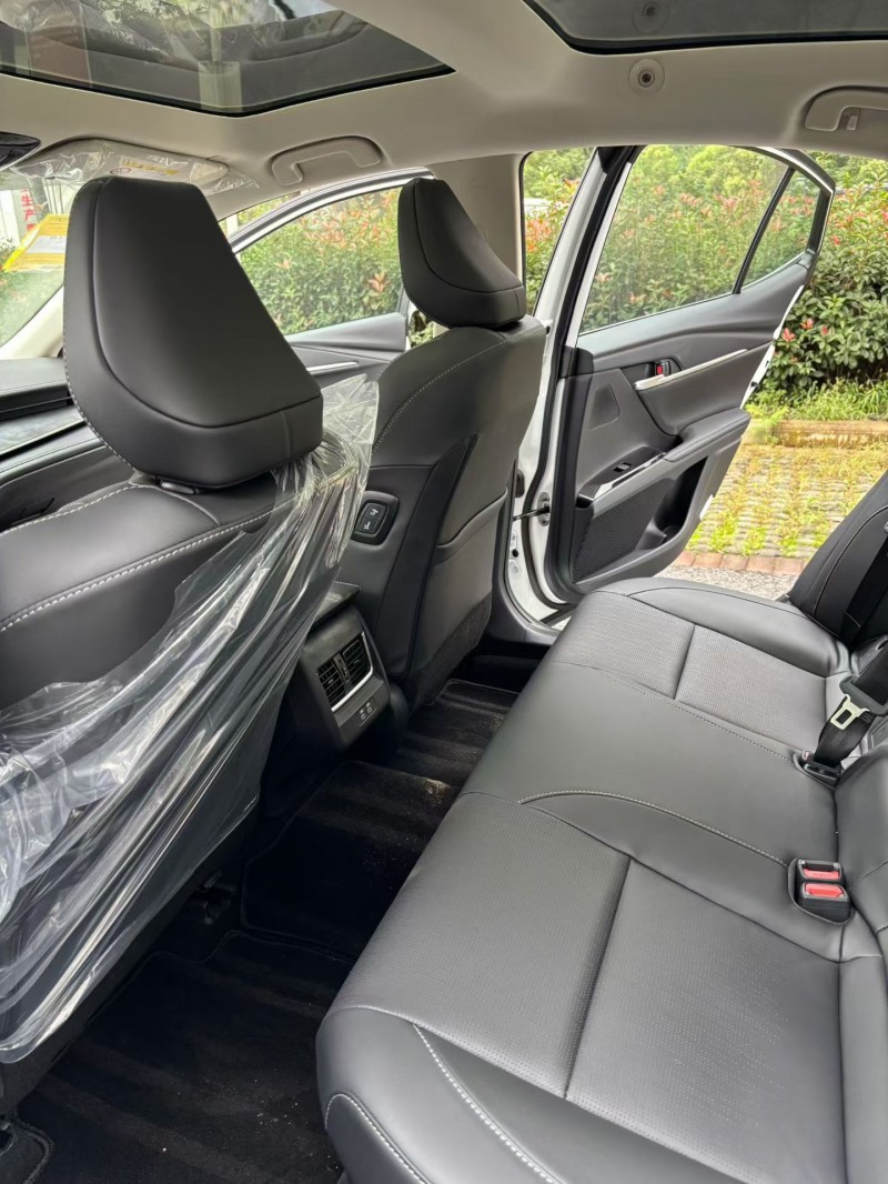 襄阳25年丰田凯美瑞6