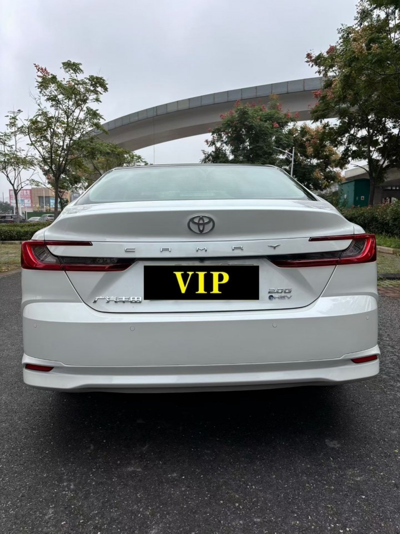 襄阳25年丰田凯美瑞7