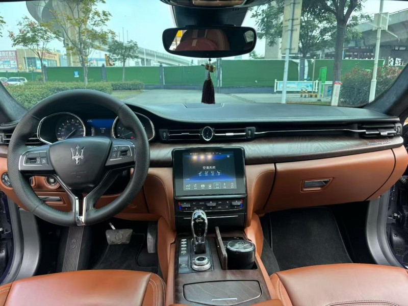 襄阳18年玛莎拉蒂总裁7