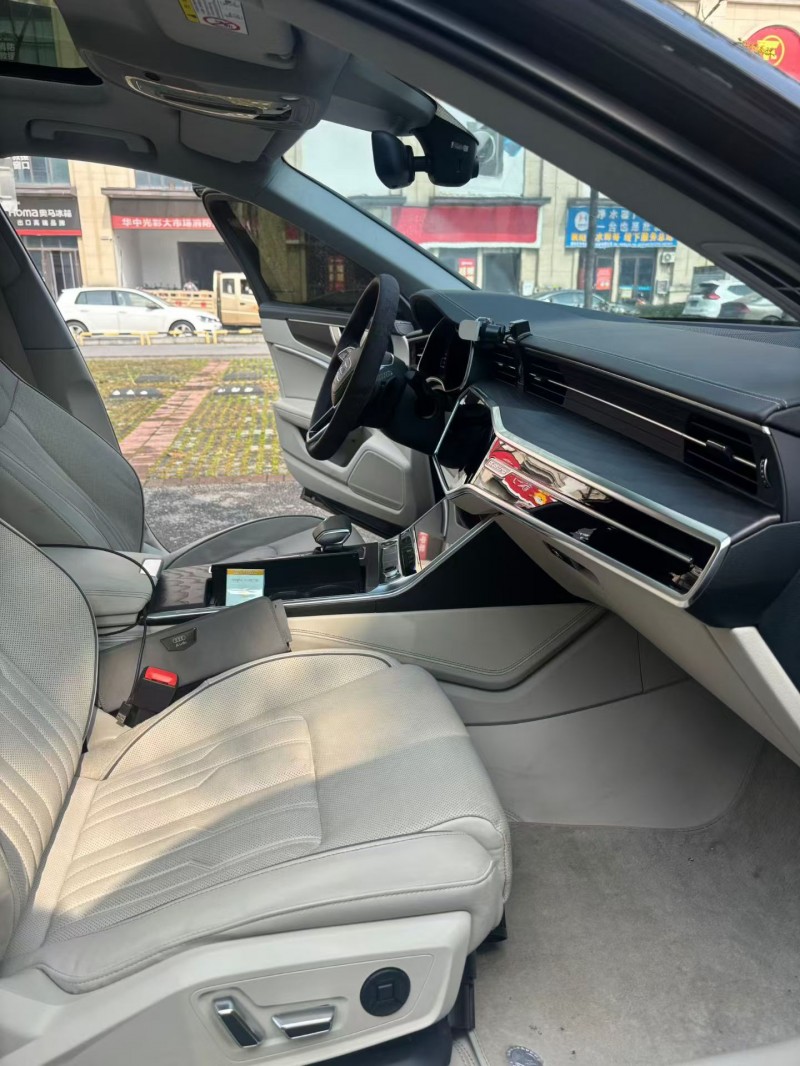 襄阳23年奥迪A6L2