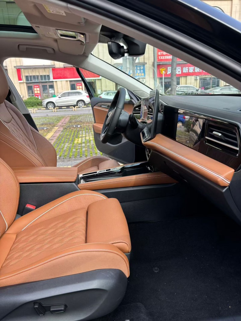 襄阳25年大众迈腾3