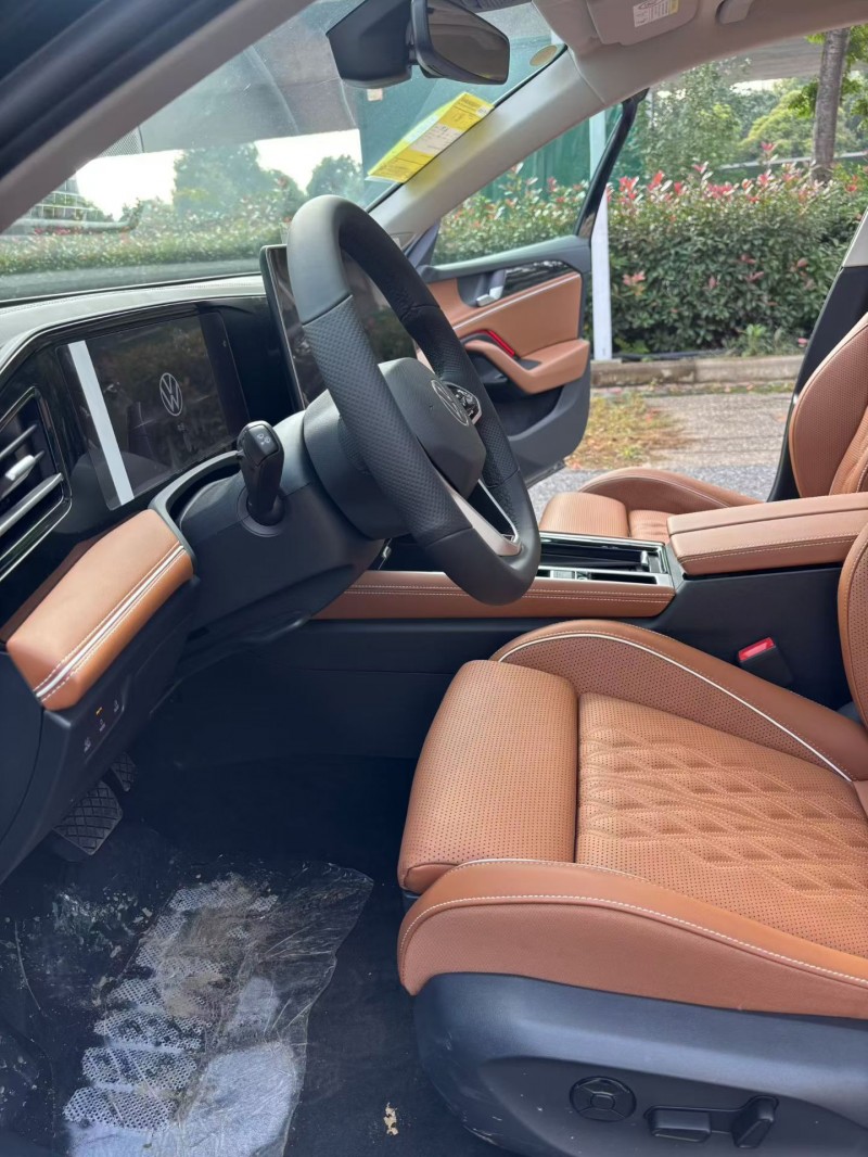 襄阳25年大众迈腾4