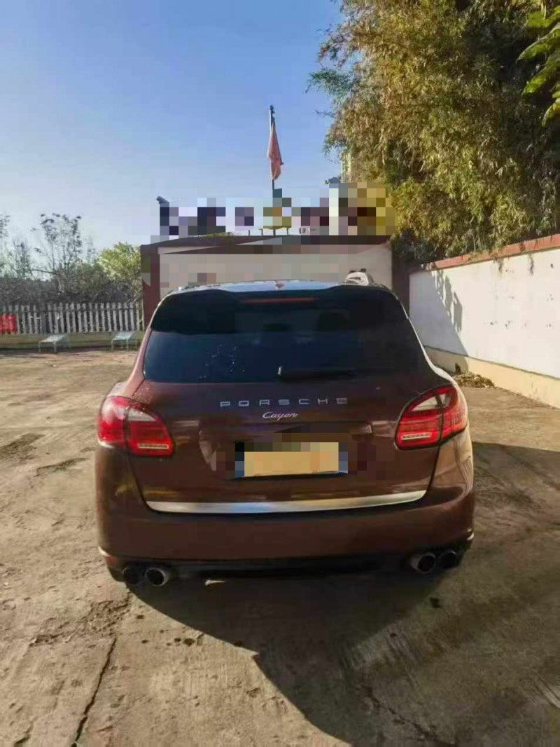 潍坊13年保时捷卡宴9