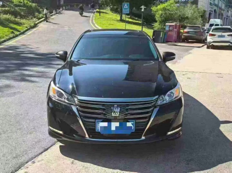 厦门19年丰田皇冠1