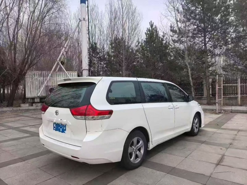 潍坊20年丰田塞纳9