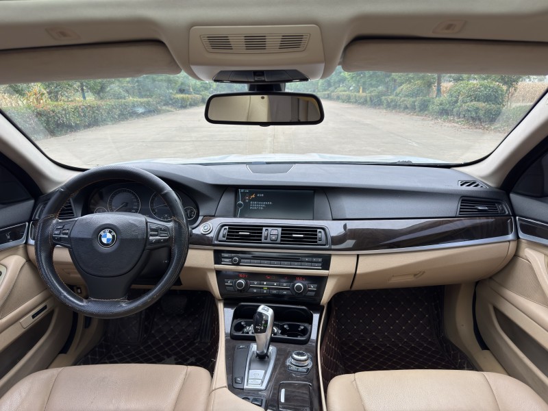 盐城11年宝马5系9