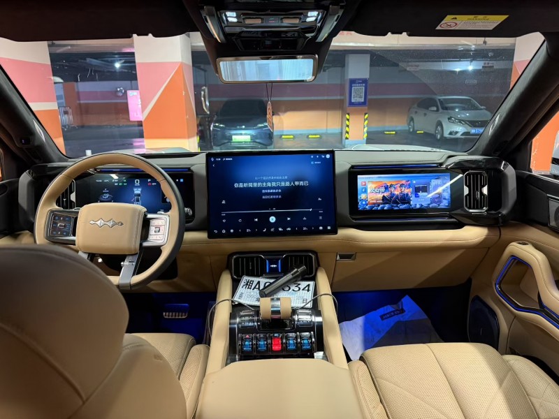 长沙24年比亚迪方程豹4