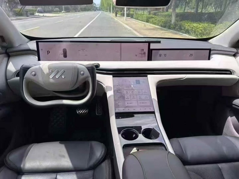 泰安24年智己LS74