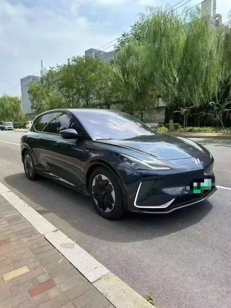 泰安24年智己LS75