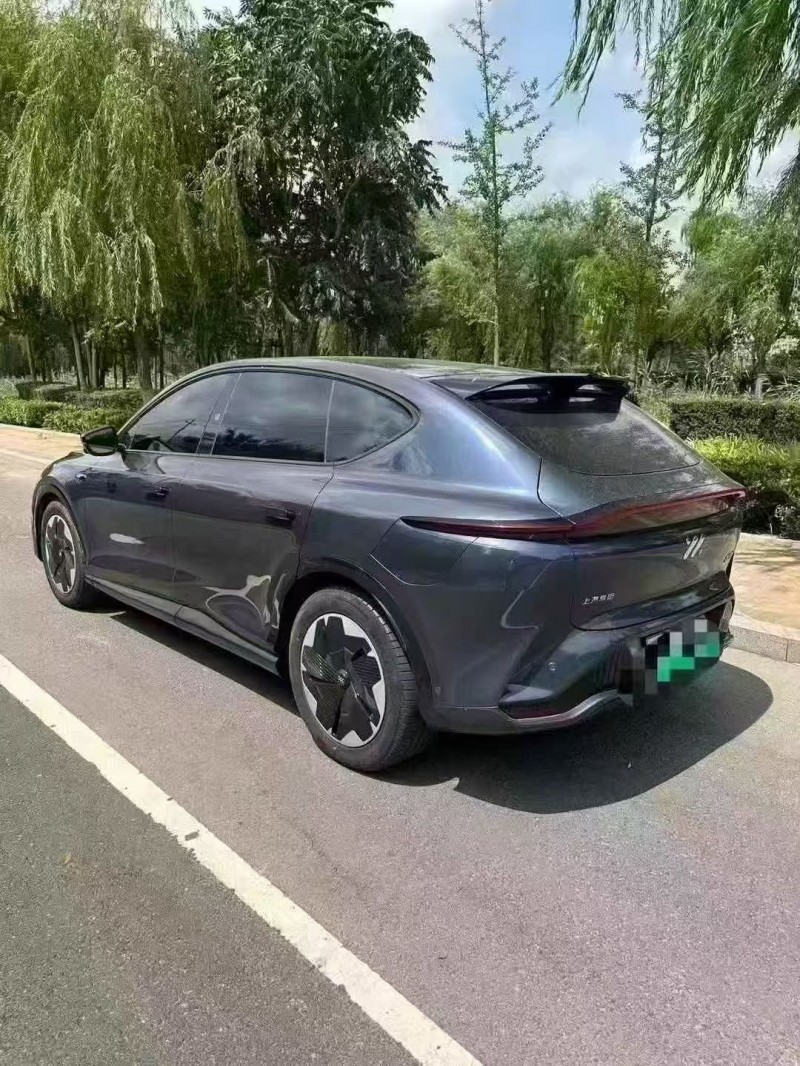 泰安24年智己LS77