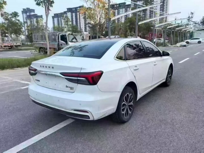 济宁24年荣威i67