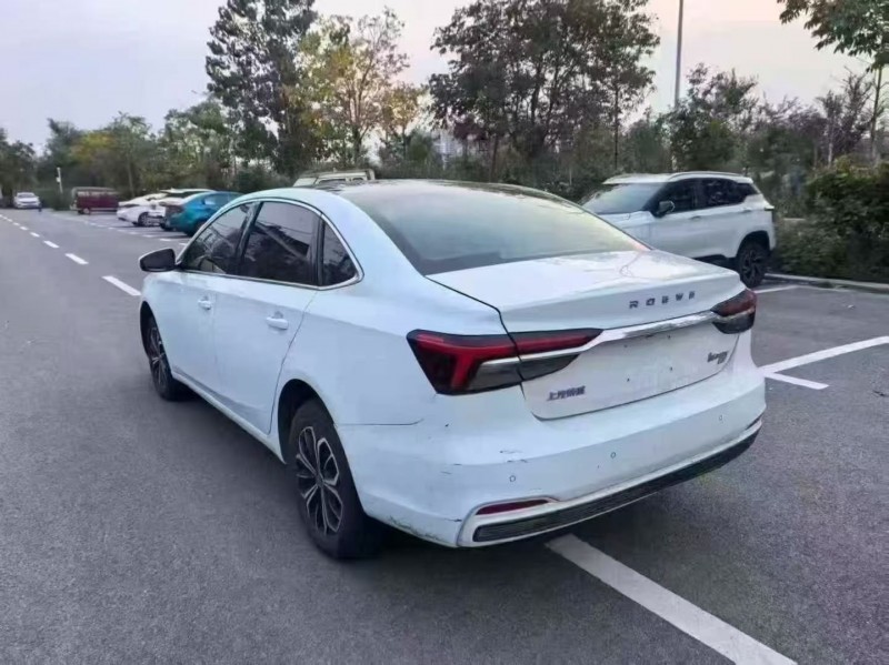 济宁24年荣威i69