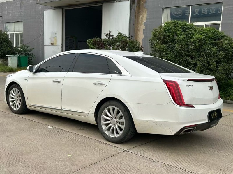 宿迁18年凯迪拉克XTS8