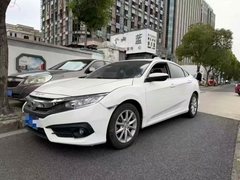 泰安19年本田思域2