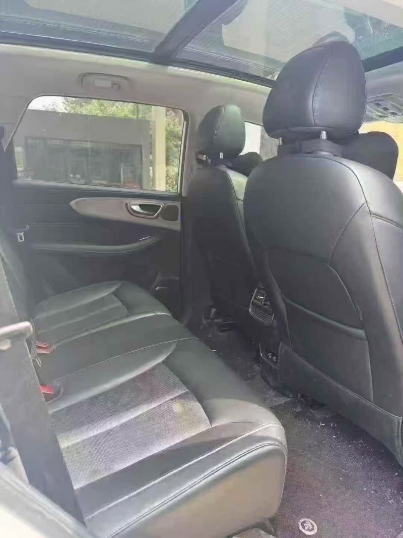 菏泽20年荣威RX56