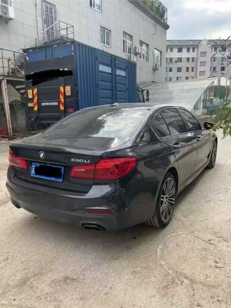 淮安18年宝马5系9