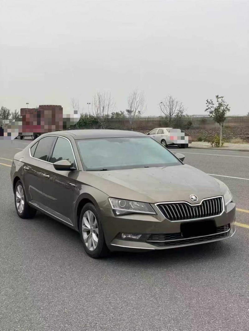 潍坊18年斯柯达速派2