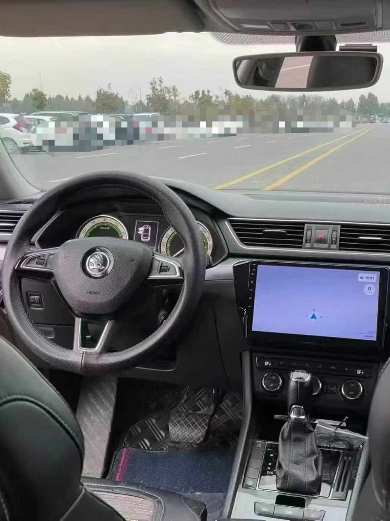 潍坊18年斯柯达速派4