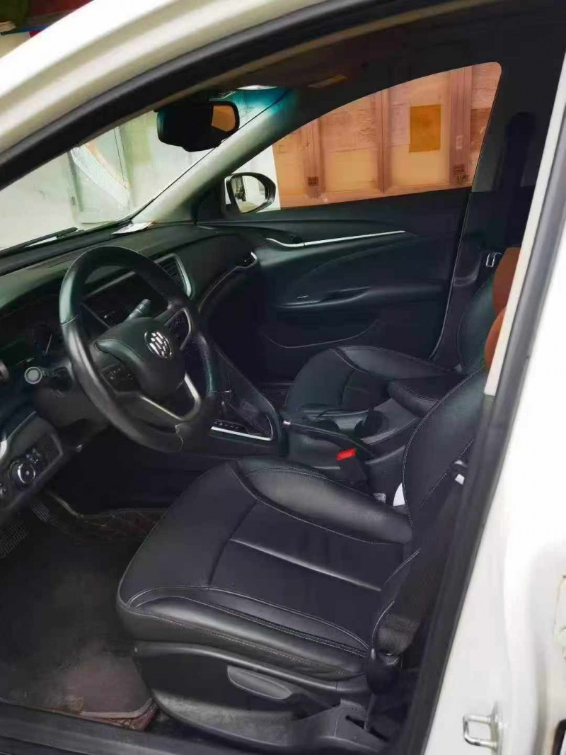 潍坊19年别克英朗GT5