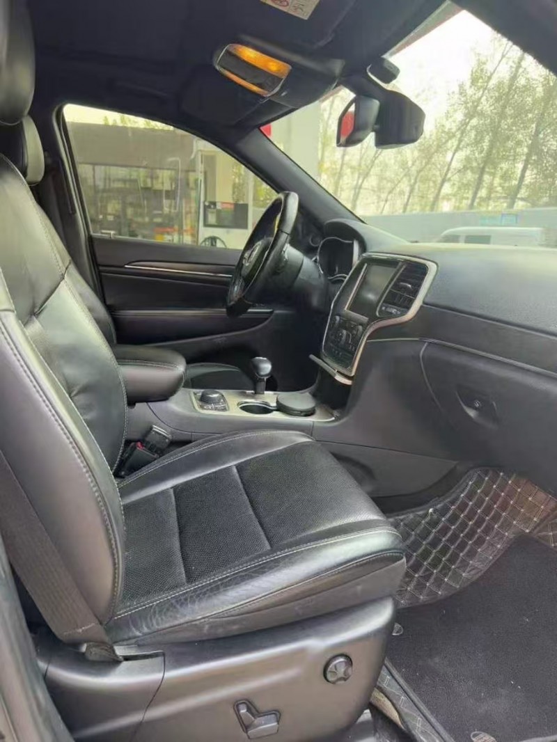 菏泽14年Jeep大切诺基5