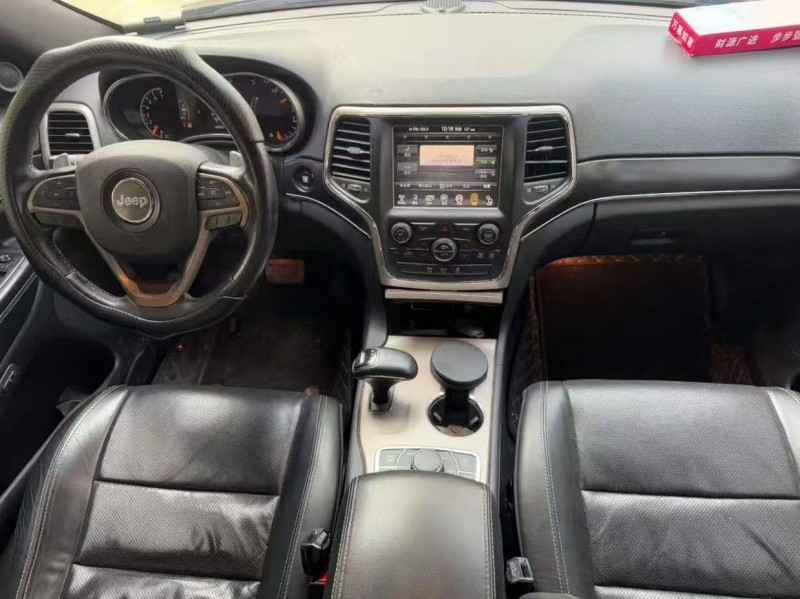 菏泽14年Jeep大切诺基6