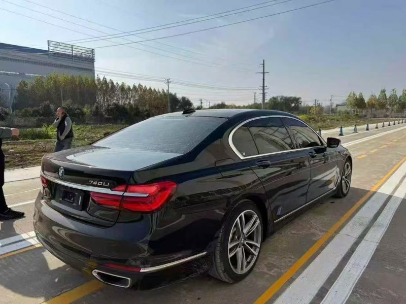 菏泽19年宝马7系7