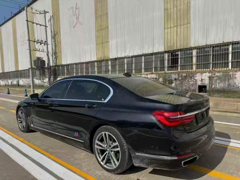 菏泽19年宝马7系8